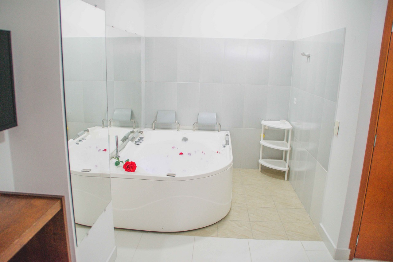 Image gallery image